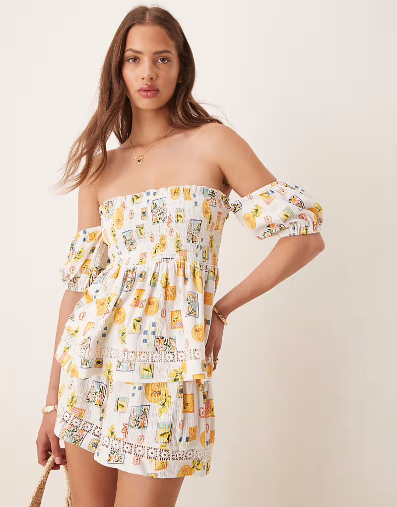 

Топ с защипами и сборками ASOS DESIGN с принтом открытки
