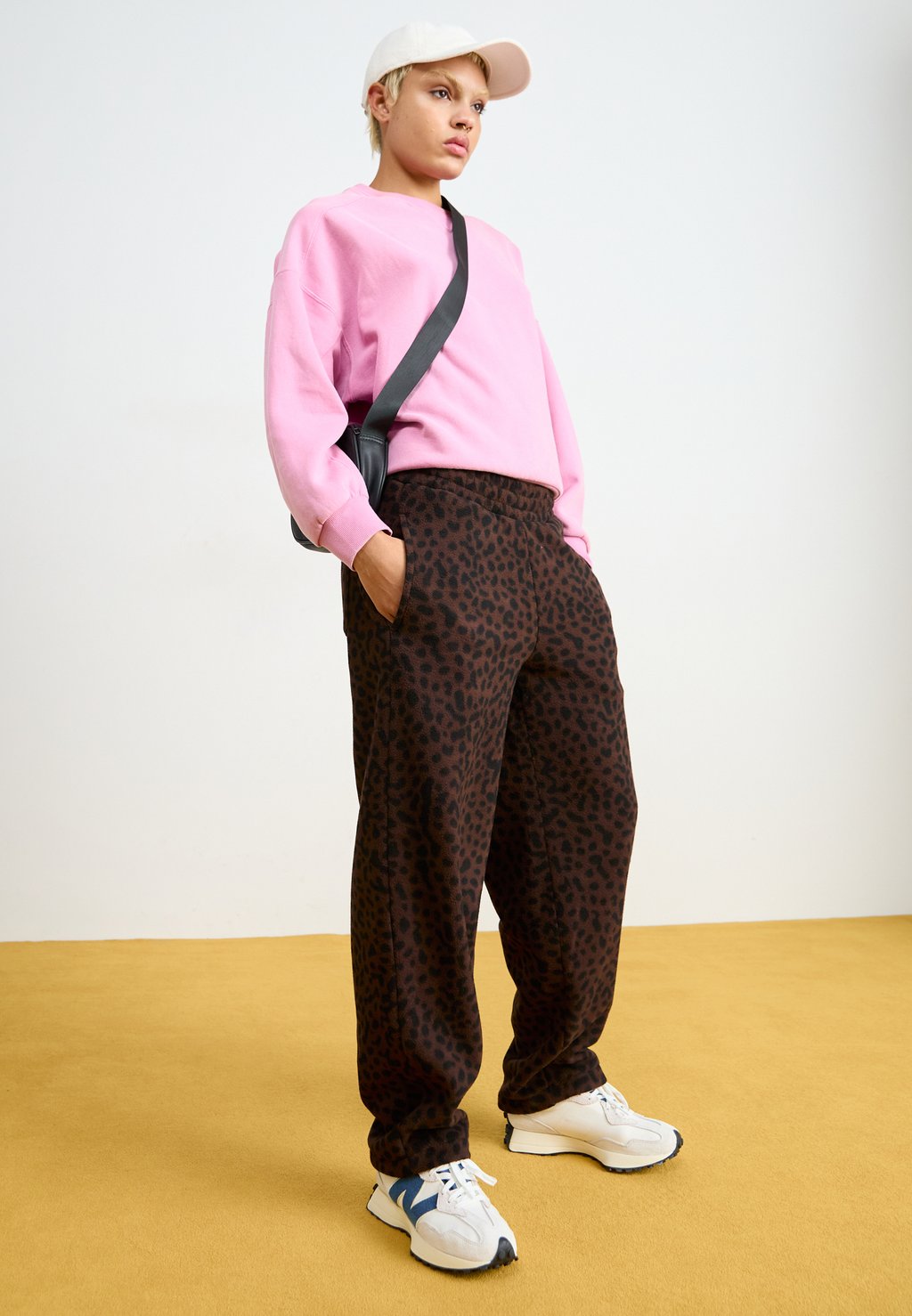 

Спортивные брюки DOTTIE PANT Obey Clothing, темно-коричневый