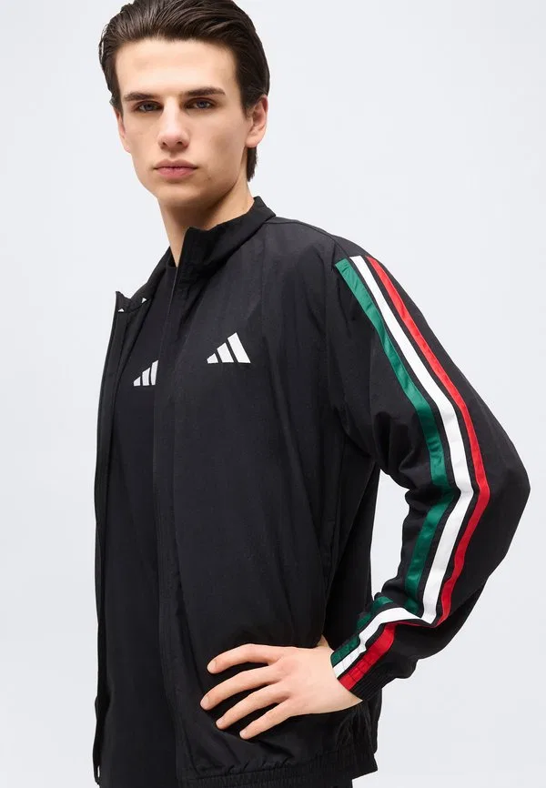 Спортивная куртка essentials с тремя полосками, тканая, тренировочная Adidas Sportswear, Black/Team Dark Green/White/Better Scarlet — фото 4