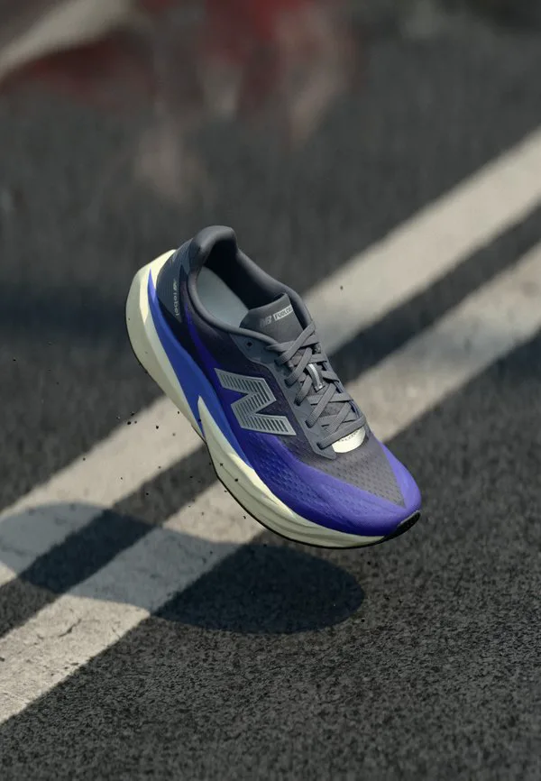 Кроссовки для бега по шоссе fuelcell rebel v5 New Balance, Electric Indigo