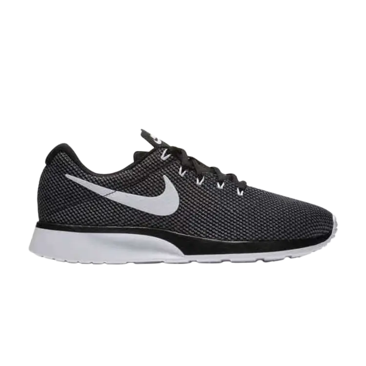 

Кроссовки Nike Tanjun Racer, серый
