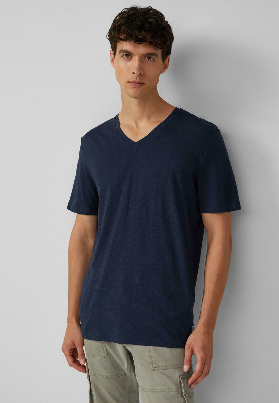 

Футболка s.Oliver MIT V-AUSSCHNITT, Navy/Blue, Синий, Футболка s.Oliver MIT V-AUSSCHNITT, Navy/Blue