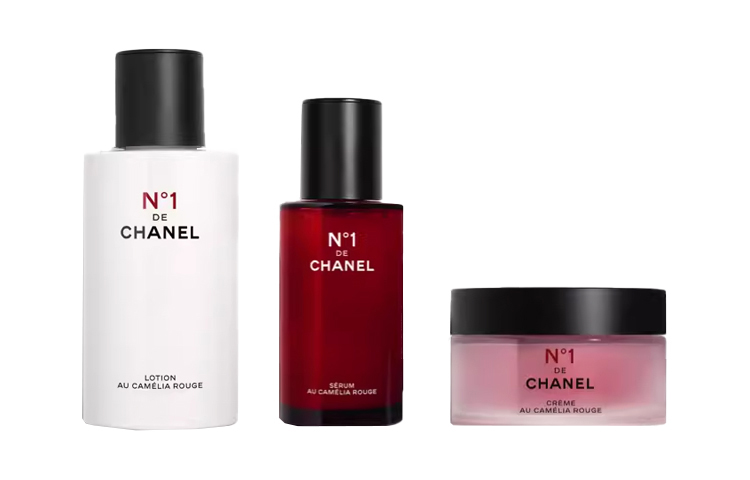 CHANEL Красный camellia star набор для ухода за кожей увлажняющий, питающий и гидратирующий три предмета — фото 3
