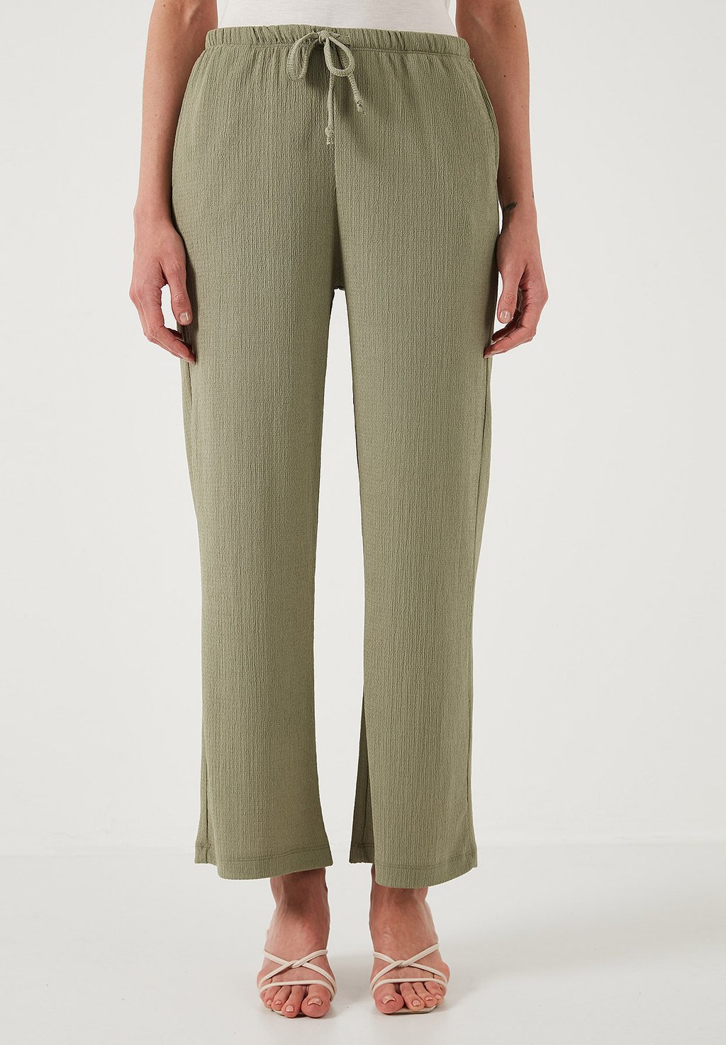 

Брюки REGULAR FIT LELA, оливковый