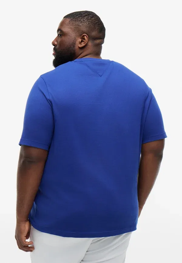 Футболка Tommy Hilfiger Seasonal Solid Tee Basic, пигментный синий — фото 3