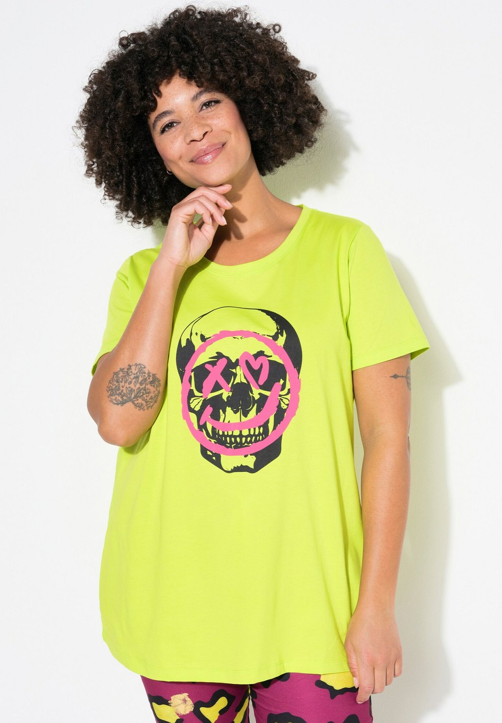 

Футболка с принтом TOTENKOPF SMILEY Angel of Style, светло-зеленый