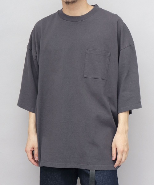 

Футболка из американского хлопка, плотность 215 г/м², с карманом, оверсайз, рукав реглан Goodwear