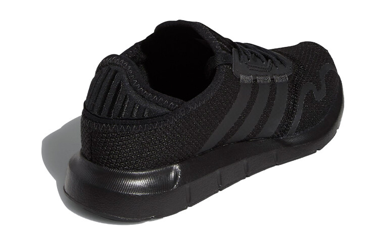Детские кроссовки adidas originals Swift Run X GS — фото 3