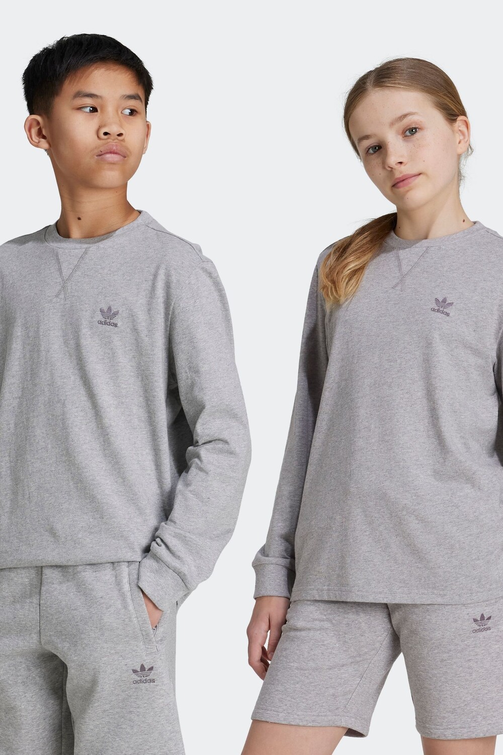 

Футболка с длинным рукавом из 100% хлопка Adidas, серый