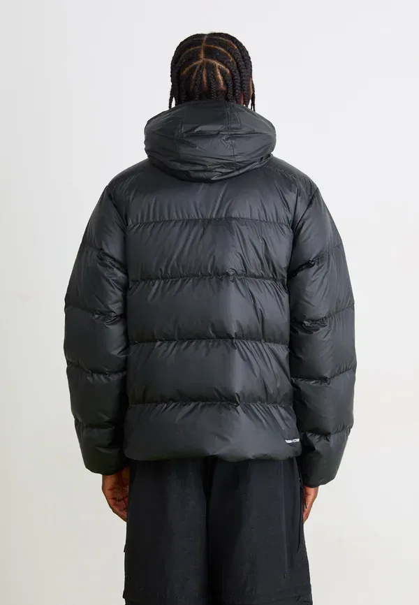 Куртка пуховая Windrunner Nike Sportswear, черный/белый — фото 3