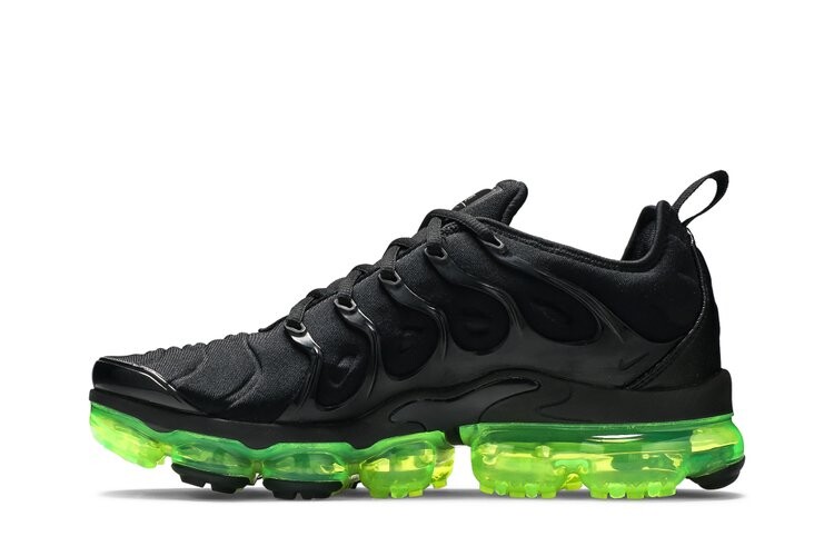 Кроссовки Nike Air VaporMax Plus 'Black Volt', черный — фото 3
