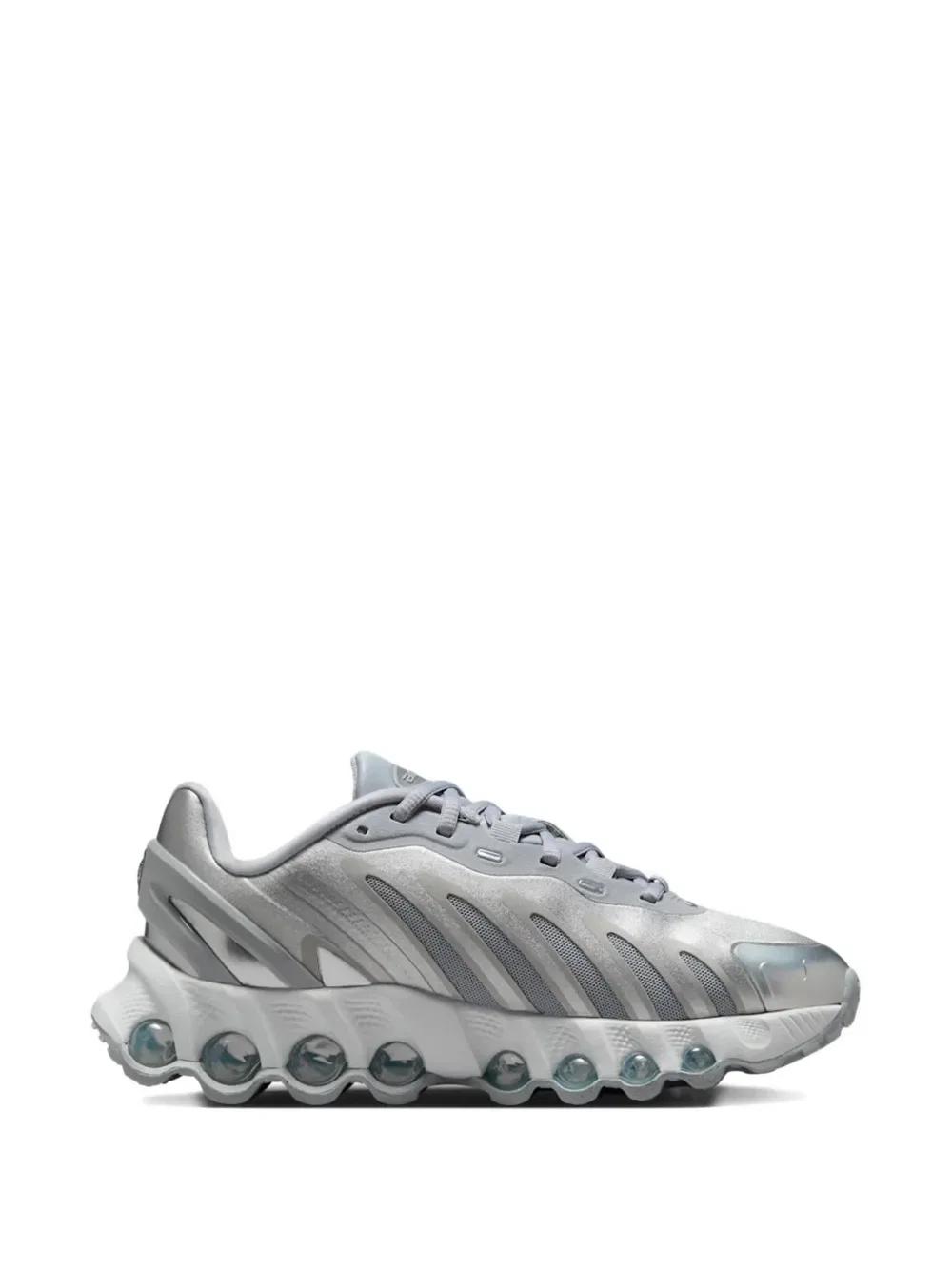 Кроссовки Air Max DN8 Nike Kids, серебро — фото 2