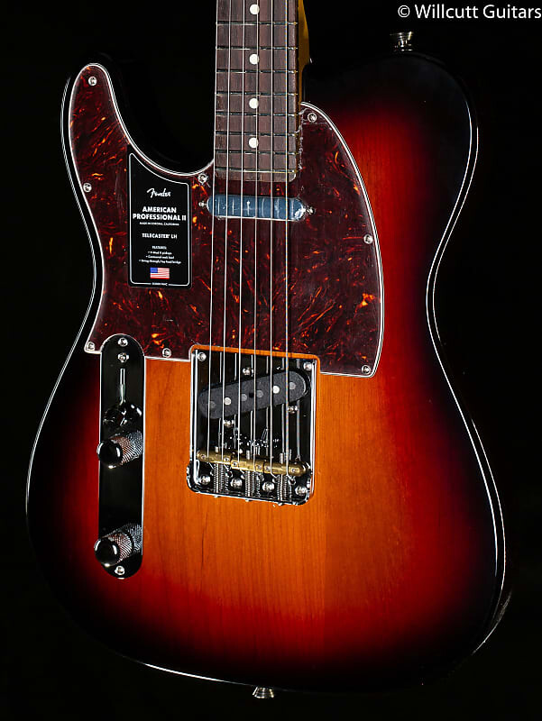 

Электрогитара Fender American Professional II Telecaster Rosewood Fingerboard 3-Color Sunburst Left-Hand