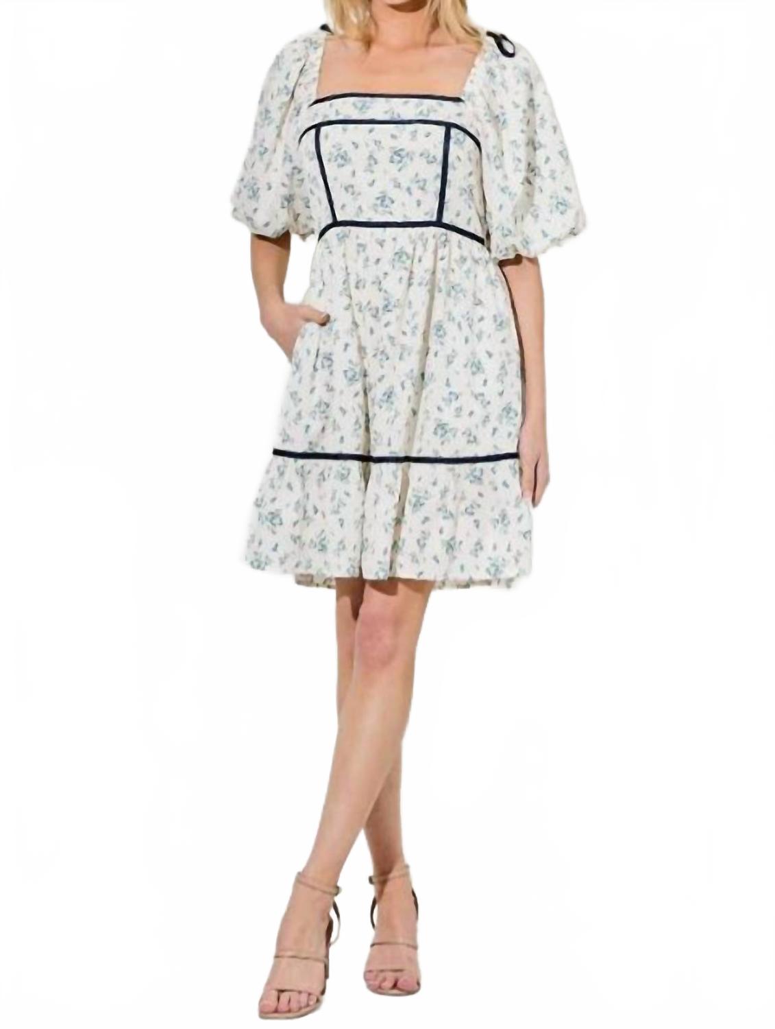 

Платье Nice To Meet You в белом/синем Baevely by Wellmade