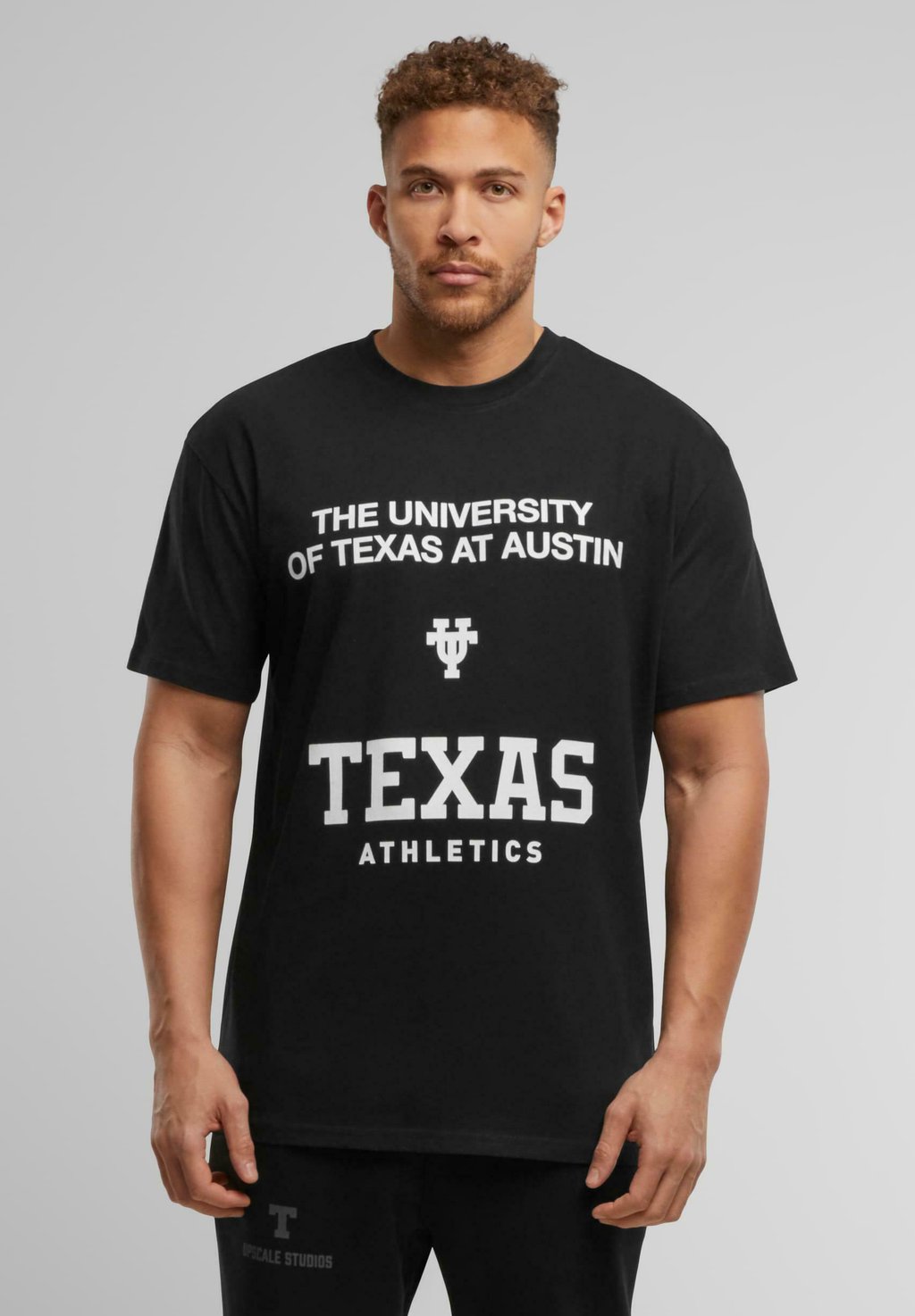 

Футболка с принтом TEXAS LONGHORNS 25 Upscale by Mister Tee, черный