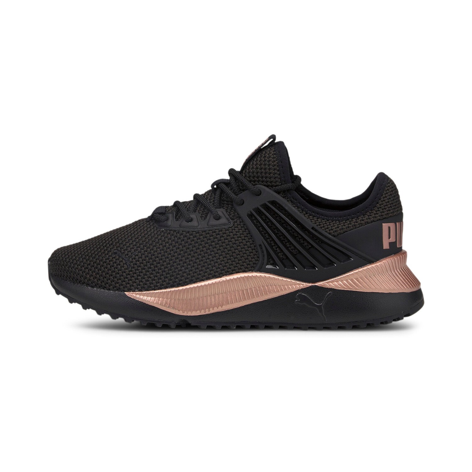 

Женские кроссовки PUMA Pacer Future Lux, цвет Black/Rose Gold