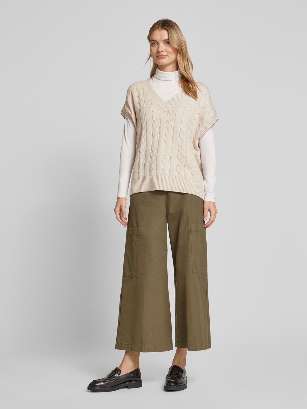 

Брюки с карманами-карго модель 'QUIZ' Weekend Max Mara, хаки
