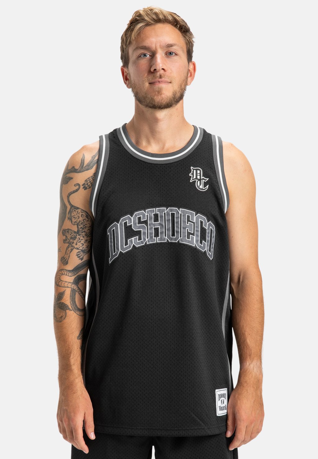 

Топ DC Shoes, черный