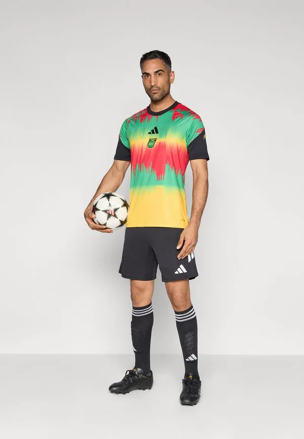 Предматчевая спортивная футболка сборной ямайки 26 Adidas Performance, Bold Gold-Coloured/Vivid Green/Vivid Red — фото 2