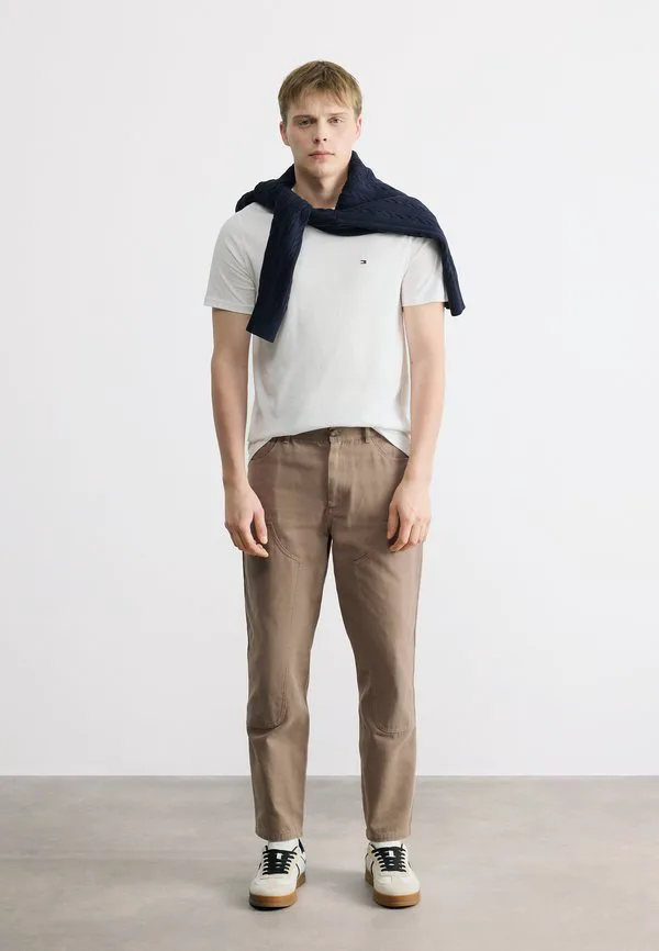 Эксклюзивная футболка с принтом флага на спине. Tommy Hilfiger, White — фото 2