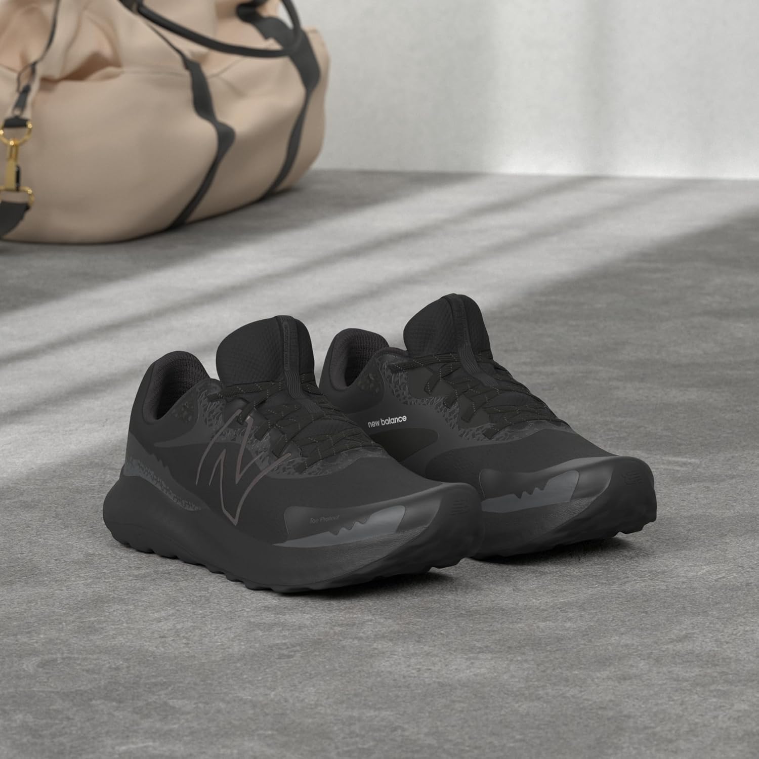 Мужские трейловые кроссовки New Balance DynaSoft Nitrel V5, черный — фото 2