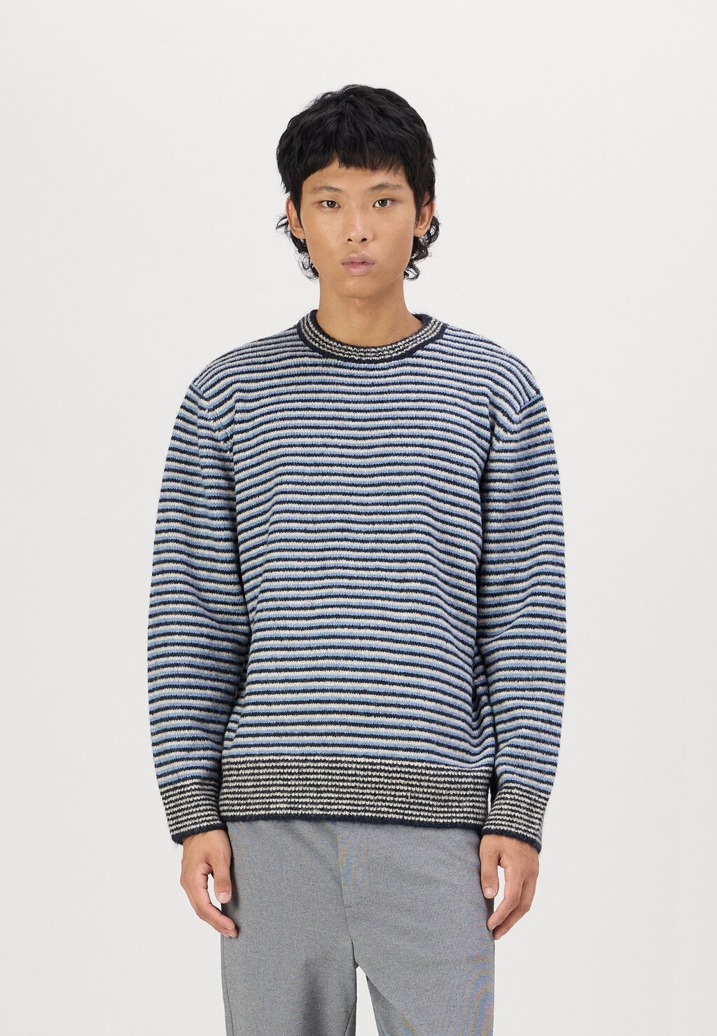 

Джемпер MICRO STRIPE JUMPER BDG Urban Outfitters, синий