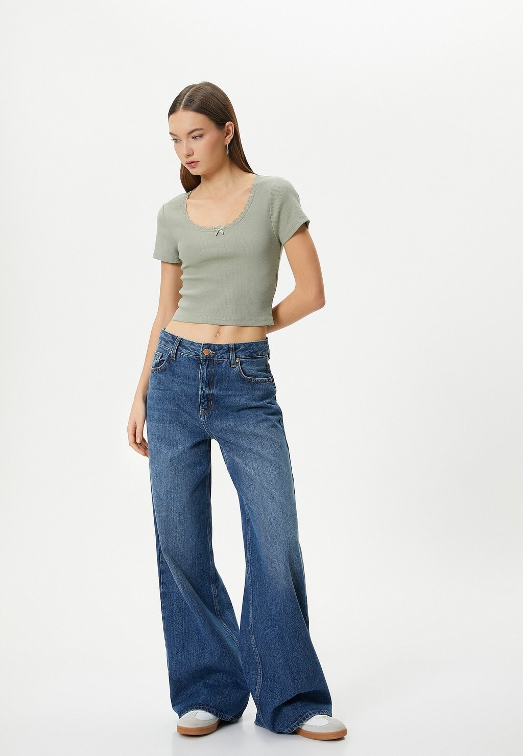 

Футболка с принтом U NECK BASIC CROP SHORT SLEEVE Koton, хаки