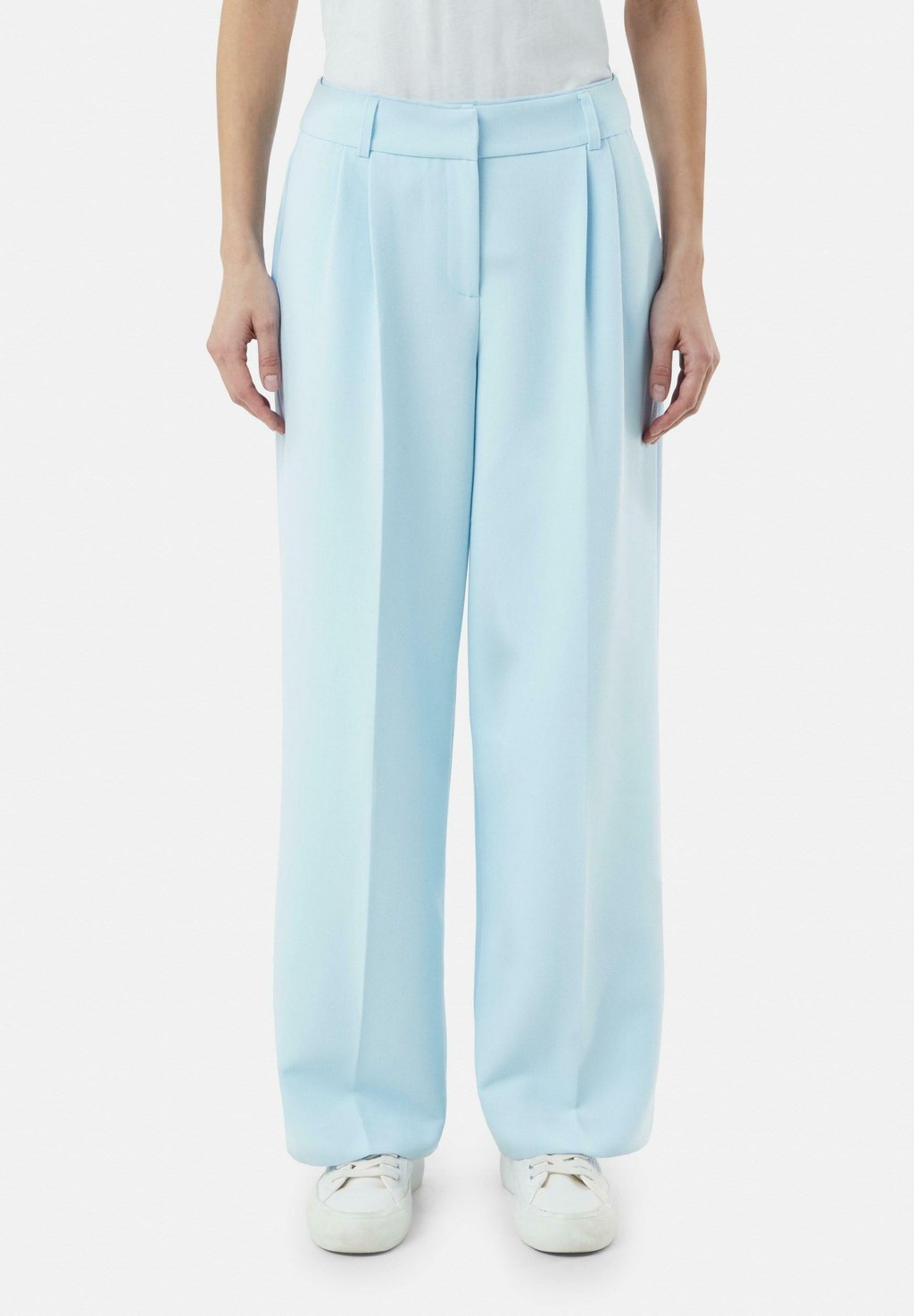 

Брюки WIDE-LEG-PASPELTASCHE IM LOOSE FIT comma casual identity, светло-голубой