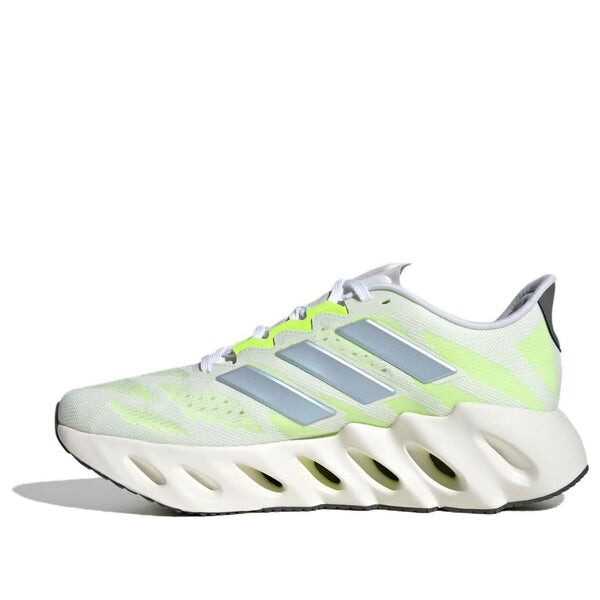 

Кроссовки сменить вперед Adidas, белый