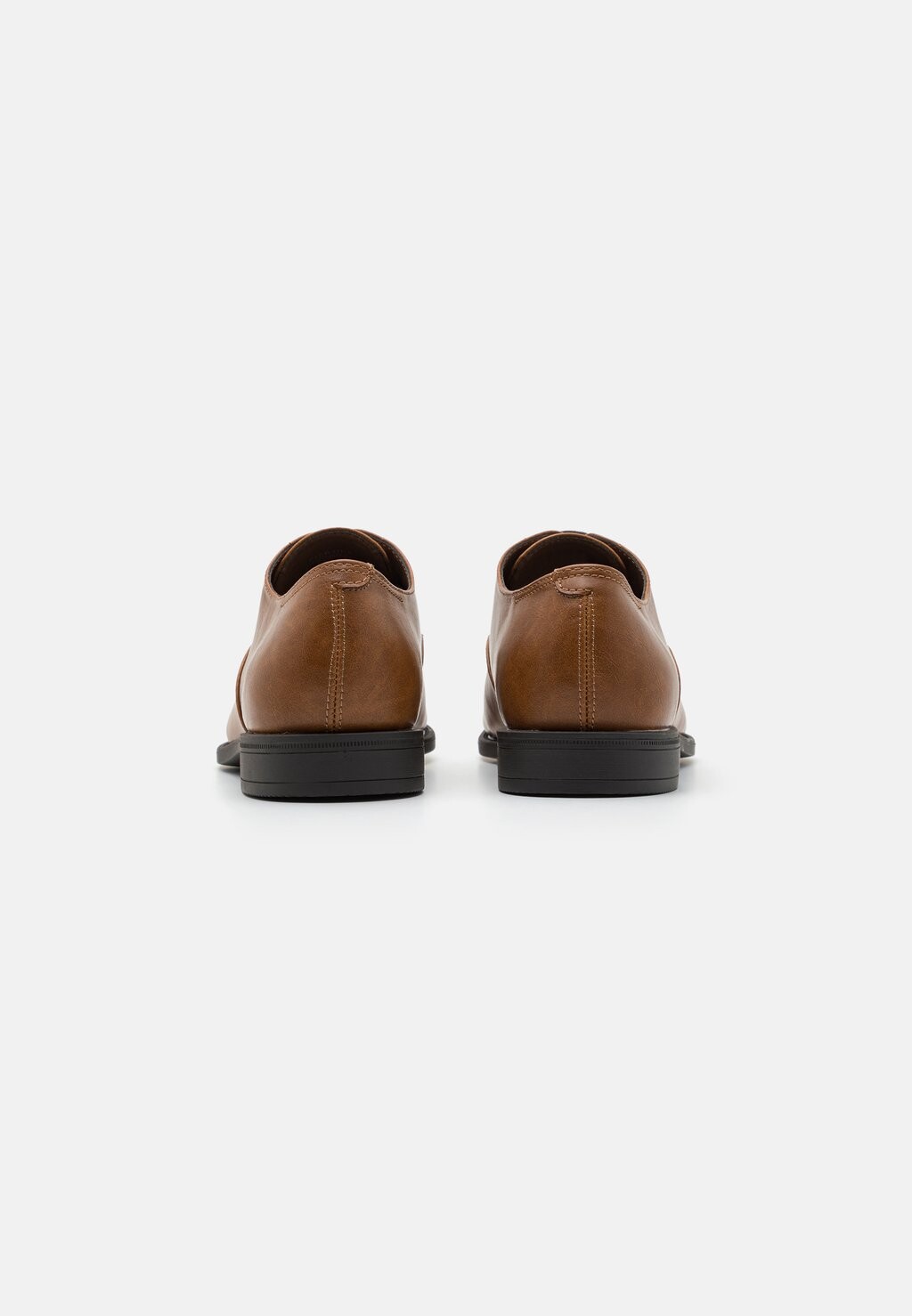 

Туфли на шнуровке Unisex Pier One, коньяк