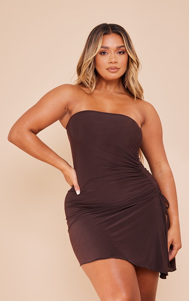 

PrettyLittleThing Облегающее платье-бандо шоколадно-коричневого цвета с рюшами и оборками по бокам, облегающее платье, Коричневый, PrettyLittleThing Облегающее платье-бандо шоколадно-коричневого цвета с рюшами и оборками по бокам, облегающее платье