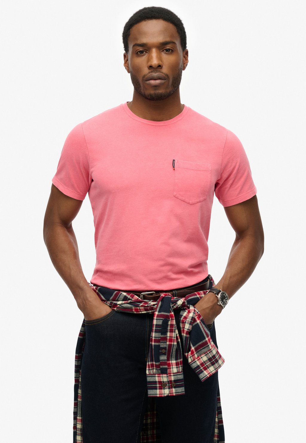 

Базовая футболка CLASSIC ESSENTIAL POCKET Superdry, светло-красный