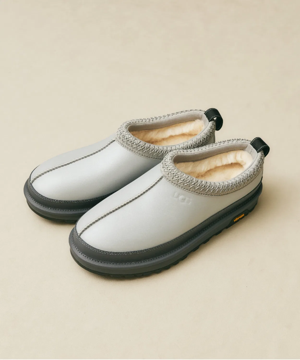 Ботинки UGG TASMAN REFLECTIVE из рефлективного материала, серебристый