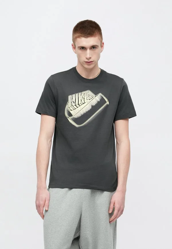 Футболка с принтом blur futura Nike Sportswear, Anthracite — фото 4