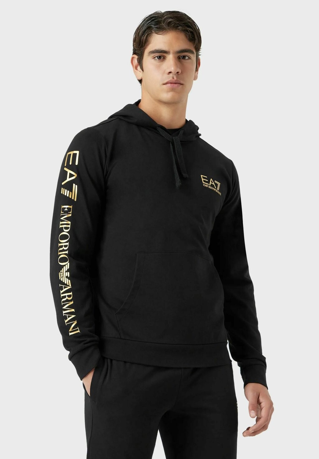 

Толстовка EA7 Emporio Armani, черный
