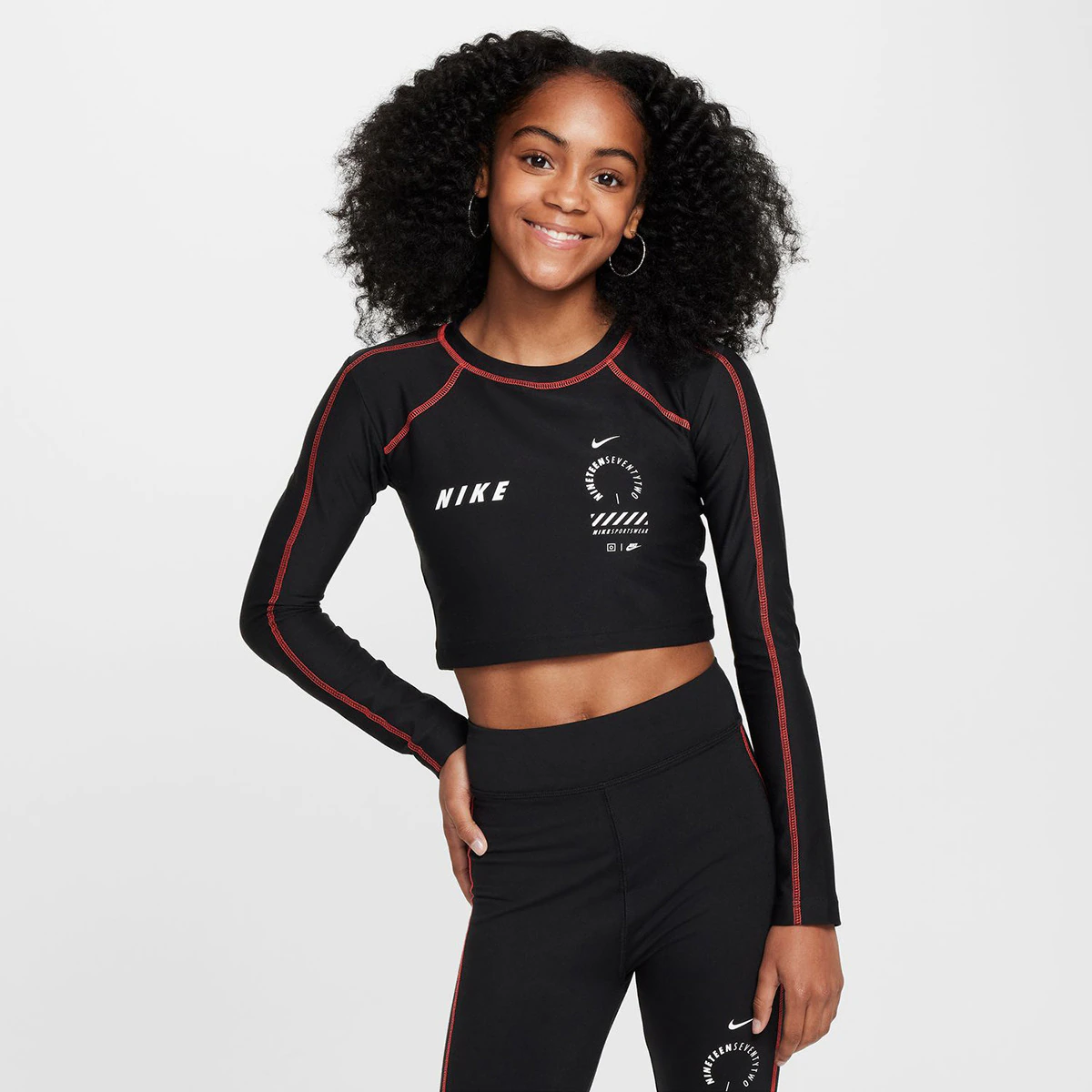 

Детская футболка Nike с укороченным топом, чёрный