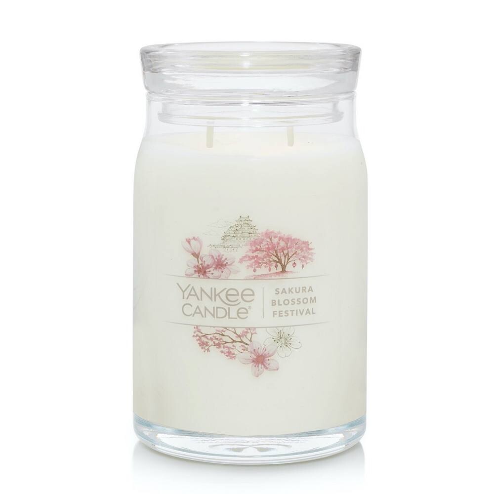 

Фирменная свеча Yankee Candle Sakura Blossom Festival в большой банке, розовый