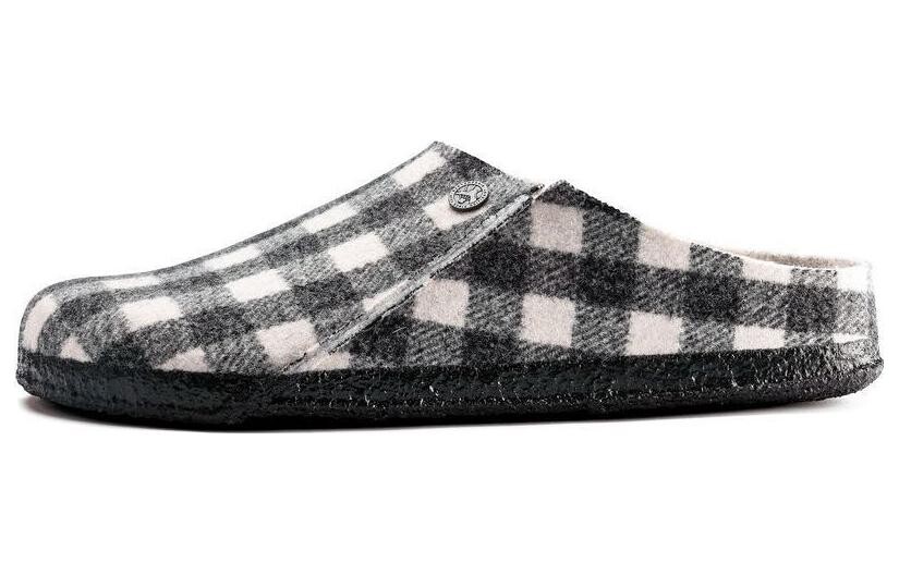 

Сандалии на плоской подошве в клетку Birkenstock