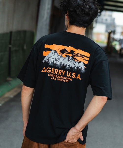 

Футболка с коротким рукавом, с индивидуальным принтом GERRY, черный