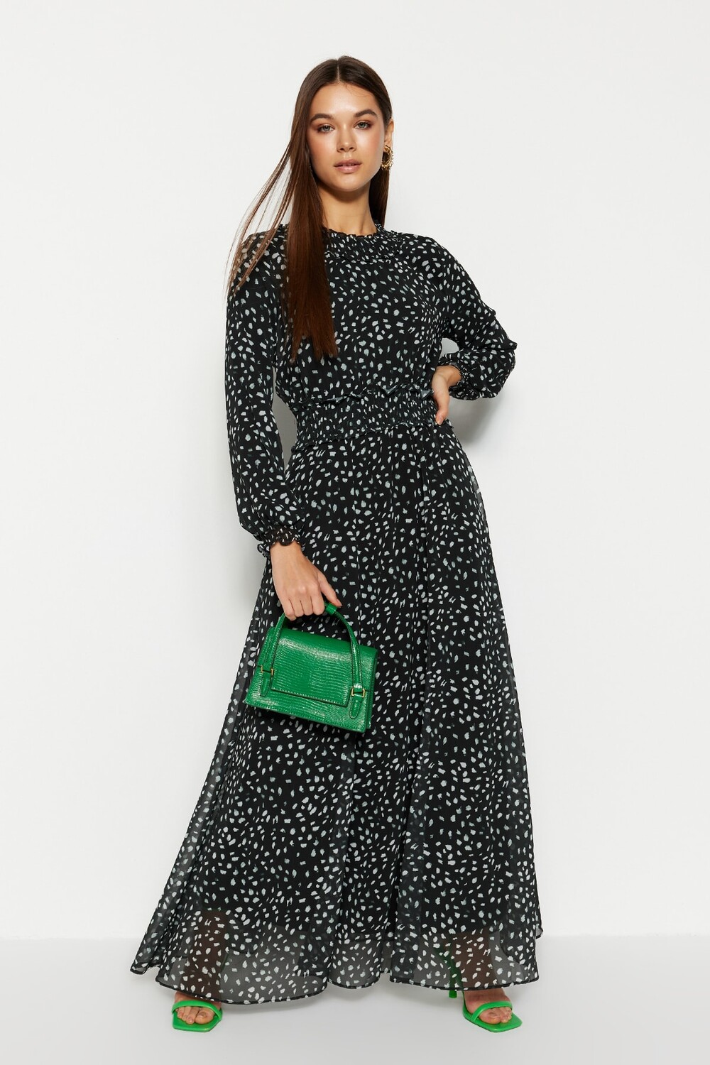 

Платье - Черное - А-силуэт Trendyol Modest, черный