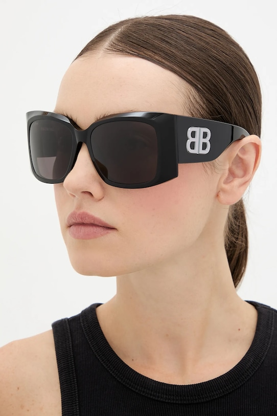 

Солнцезащитные очки Balenciaga, черный