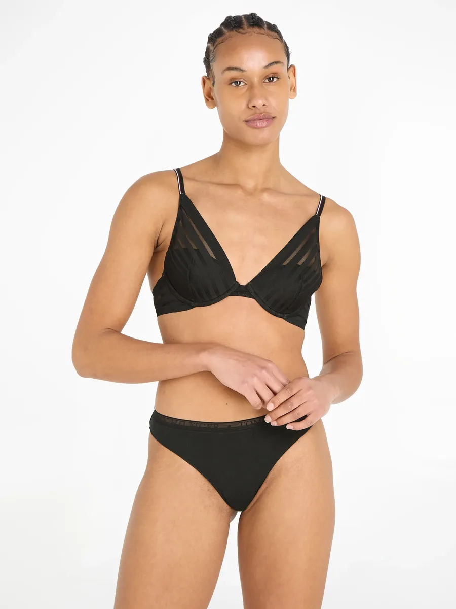

Бюстгальтер на косточках Tommy Hilfiger Underwear "LIGHTLY LINED WIRED PLUNGE", с контрастными швами цветов этикетки на бретелях, черный