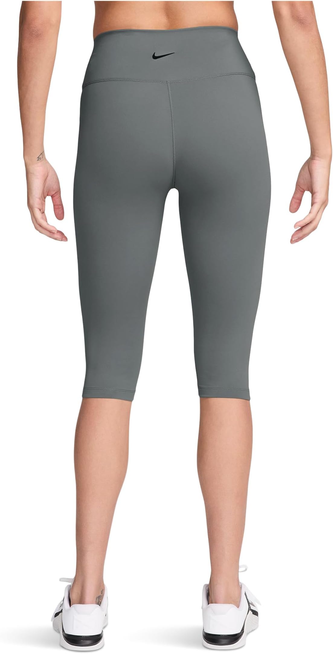 Женские леггинсы-капри Dri-FIT One с высокой талией Nike, Smoke Grey/Heather — фото 2