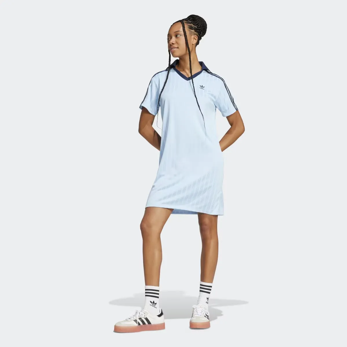 

Футбольное жаккардовое платье Adidas с V-образным вырезом Adicolor, синий