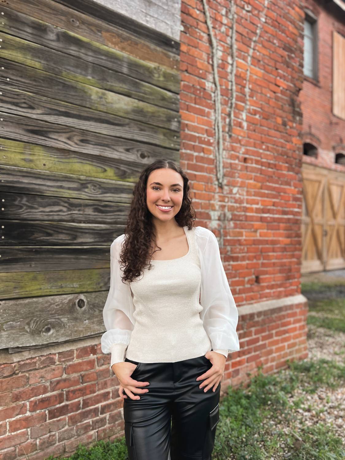 

Топ Arabella с длинными рукавами в белом цвете Design History