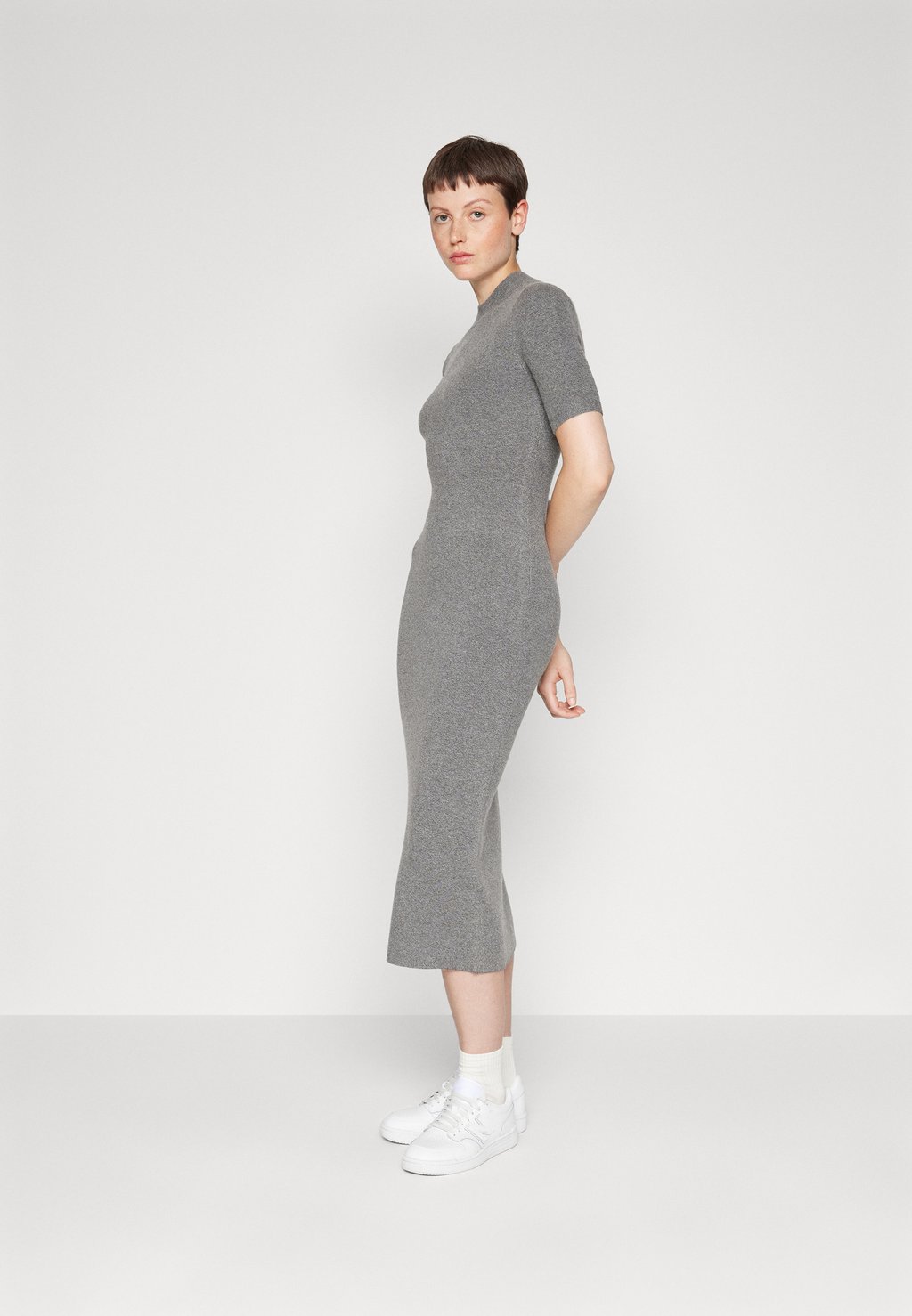 

Платье Point Abercrombie & Fitch MOCKNECK MIDI SWEATERDRESS, цвет grey heather