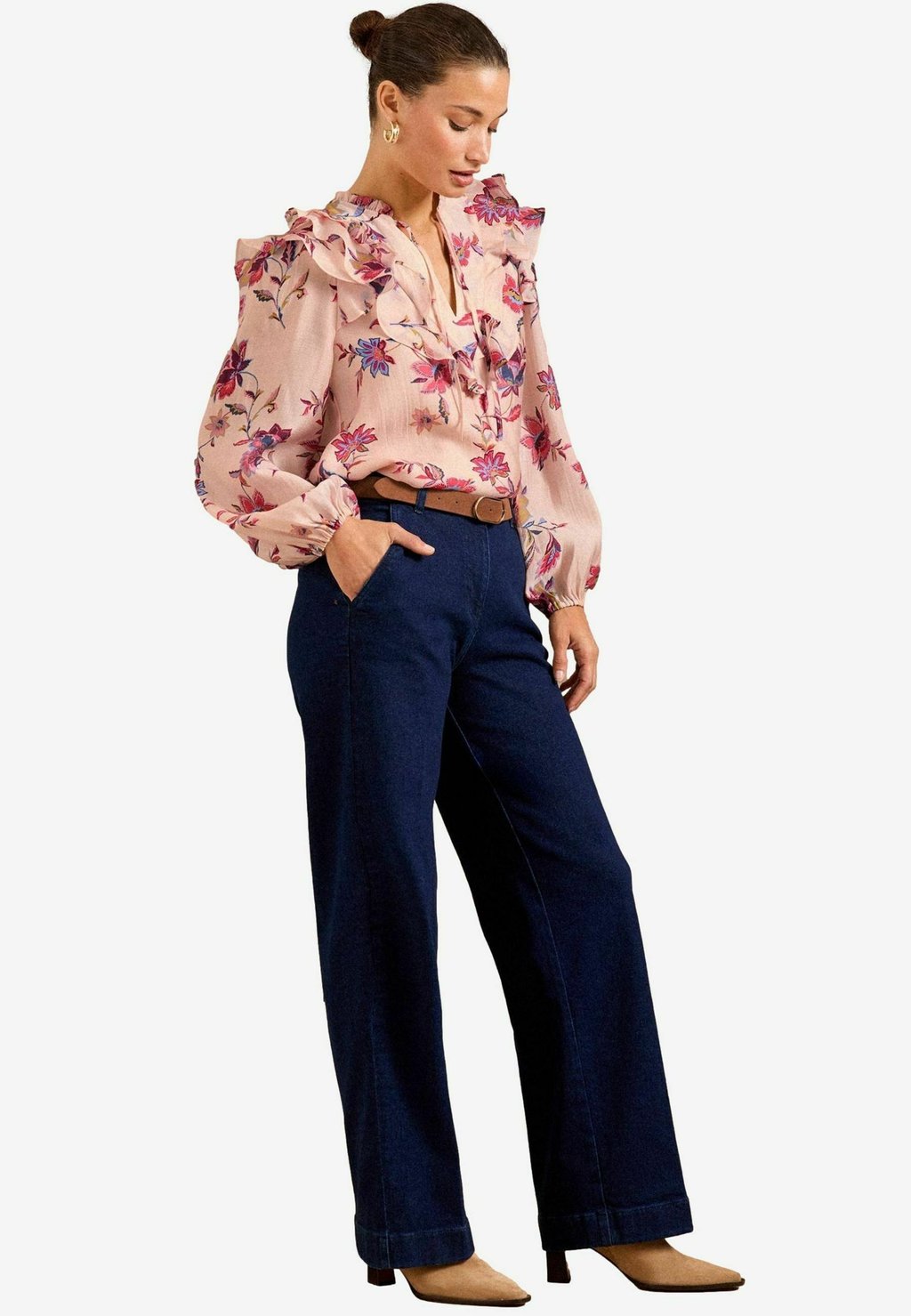 

Блуза REGULAR FIT-RUFFLE TIE NECK LONG SLEEVE Love & Roses, бежевый