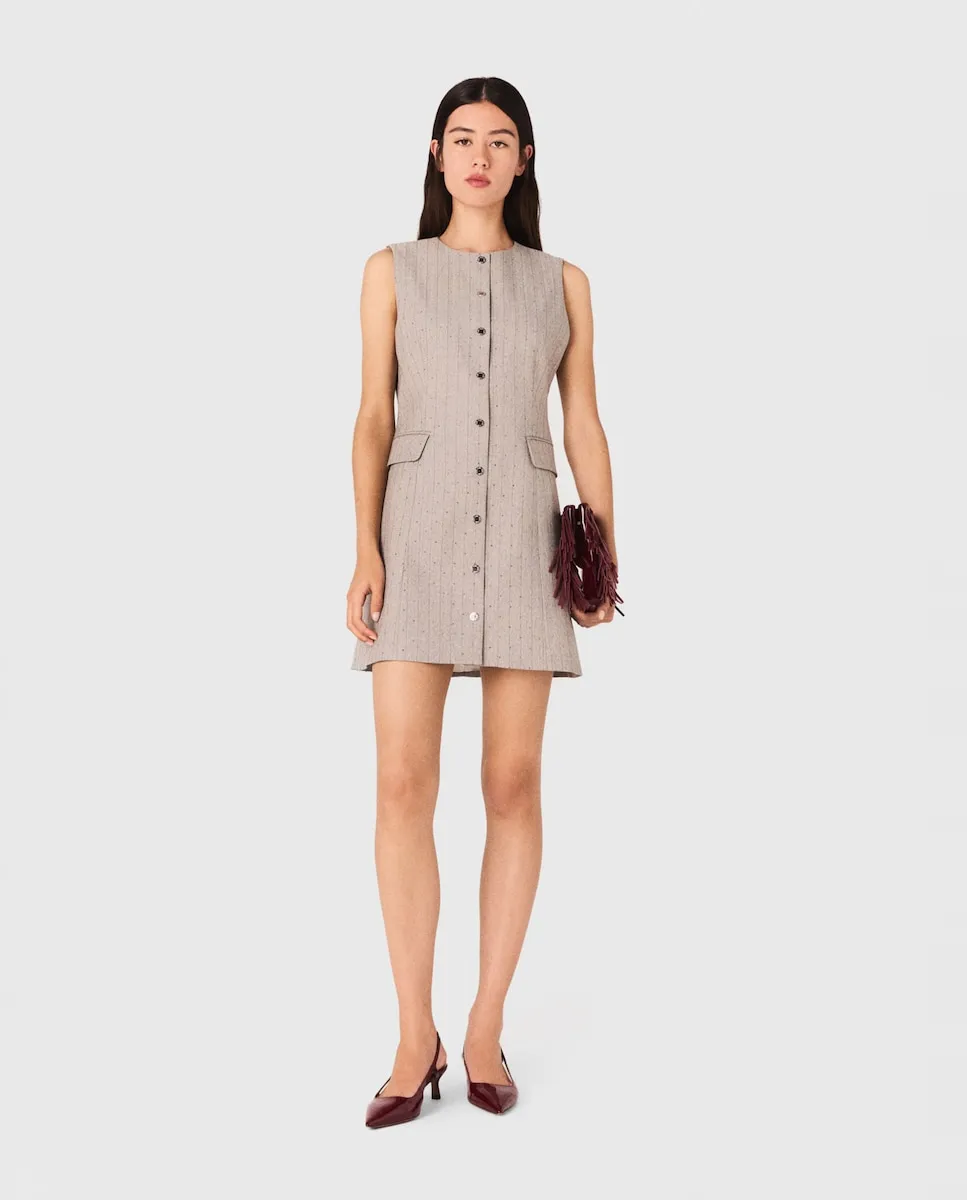 

Короткое платье строгого кроя со стразами Maje, бежевый