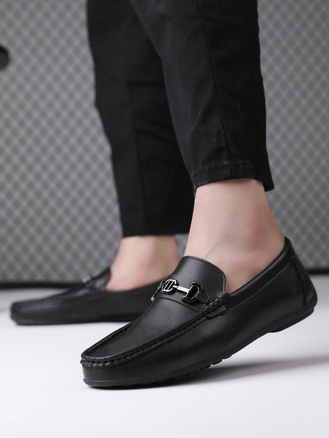 

Рабочие лоферы Декоративные металлические повседневные лоферы, черный