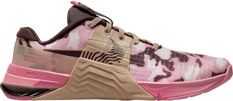 Кроссовки Wmns Metcon 8 AMP 'Coral Chalk Camo', розовый